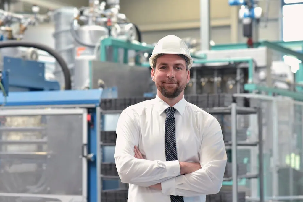 5 Benefits of HR Professionals in Machine Shops 5 Benefits of HR Professionals in Machine Shops
