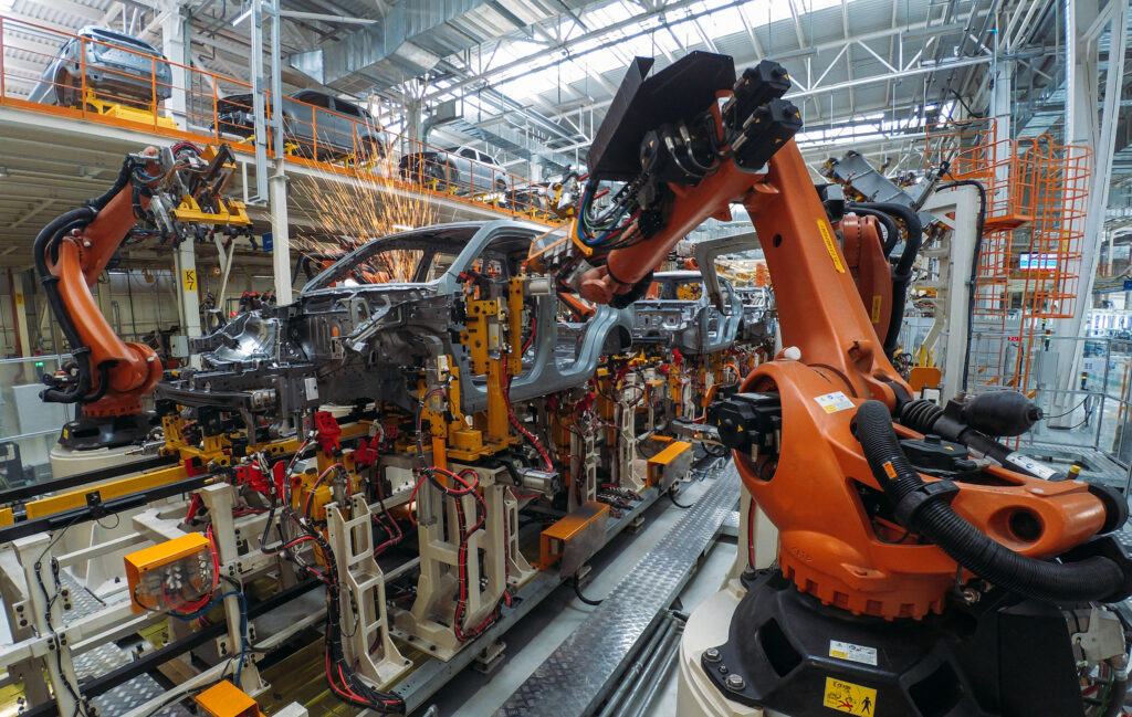 Manufacturing in the Auto Industry Manufacturing in the Auto Industry