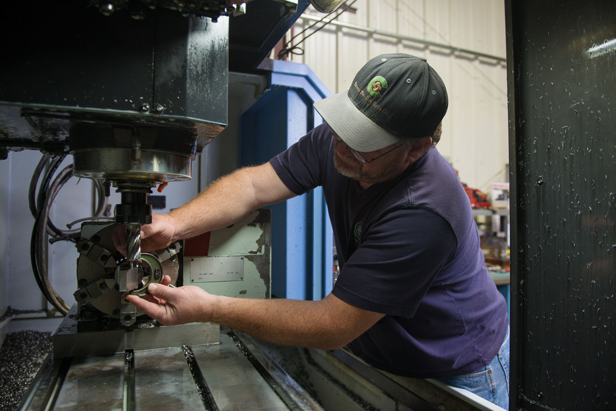 Photographer Custom Tool & Grinding